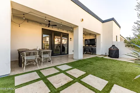 Exterior - 3132 E Cheryl Dr, Phoenix, AZ 85028 photo 5 of 11