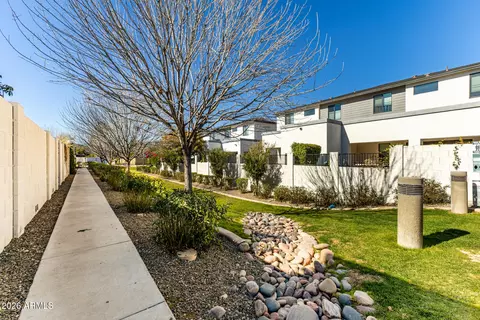 Exterior - 3132 E Cheryl Dr, Phoenix, AZ 85028 photo 10 of 11