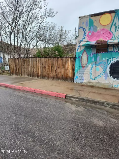 728 W Sullivan St, Miami, AZ 85539