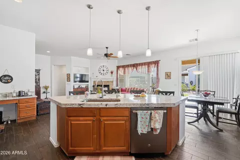 Kitchen - 4715 E Narrowleaf Dr, Gilbert, AZ 85298 photo 3 of 4