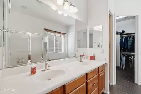 Bath - 4715 E Narrowleaf Dr, Gilbert, AZ 85298 photo 2 of 2