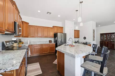 Kitchen - 4715 E Narrowleaf Dr, Gilbert, AZ 85298 photo 2 of 4