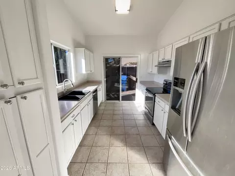 Kitchen - 2023 E Wagoner Rd, Phoenix, AZ 85022 photo 1 of 2