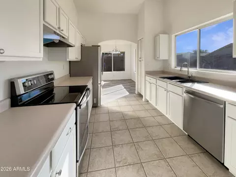 Kitchen - 2023 E Wagoner Rd, Phoenix, AZ 85022 photo 2 of 2