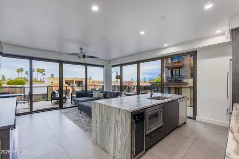 4422 N 75th St #2008, Scottsdale, AZ 85251