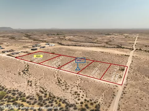 3 377th Avenue #E, Tonopah, AZ 85354