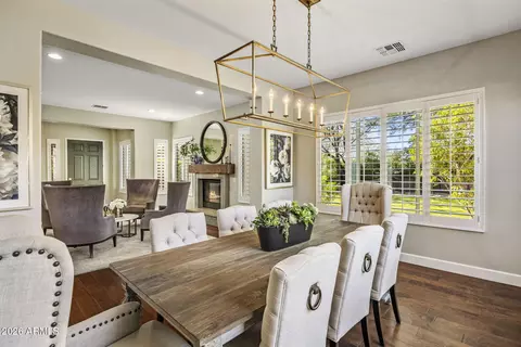 Dining - 3980 E Navigator Ln, Phoenix, AZ 85050 photo 1 of 4