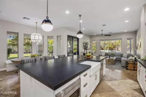 Kitchen - 3980 E Navigator Ln, Phoenix, AZ 85050 photo 4 of 4