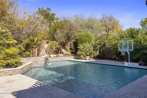 Exterior - 3980 E Navigator Ln, Phoenix, AZ 85050 photo 5 of 9
