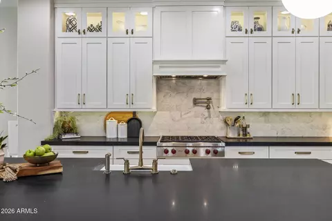 Kitchen - 3980 E Navigator Ln, Phoenix, AZ 85050 photo 3 of 4