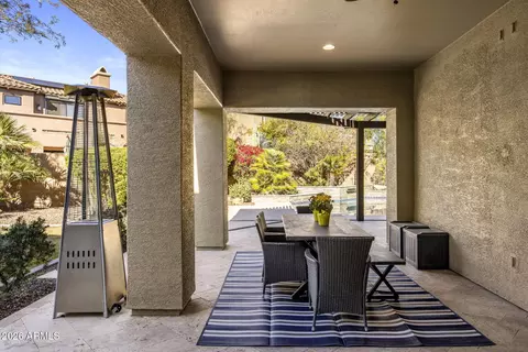 Exterior - 3980 E Navigator Ln, Phoenix, AZ 85050 photo 4 of 9
