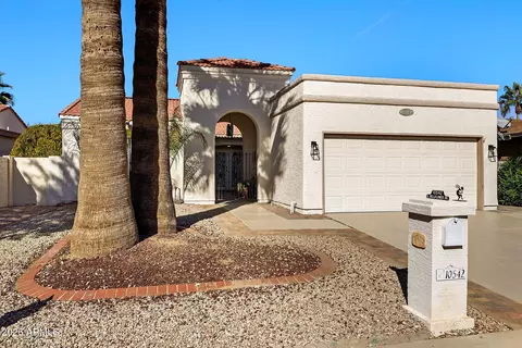 10542 E Bellflower Dr, Sun Lakes, AZ 85248