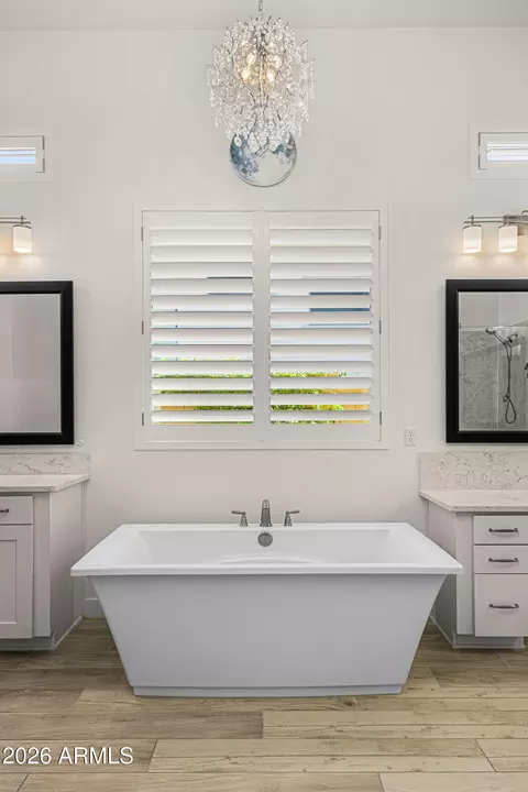 Bath - 8125 E Jaeger St, Mesa, AZ 85207 photo 2 of 6