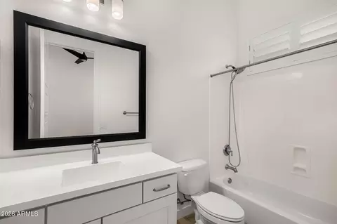 Bath - 8125 E Jaeger St, Mesa, AZ 85207 photo 3 of 6