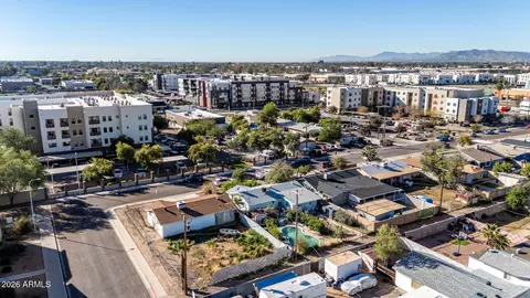 View/Area - 2136 E Lemon St, Tempe, AZ 85281 photo 9 of 14
