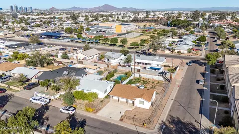 View/Area - 2136 E Lemon St, Tempe, AZ 85281 photo 12 of 14
