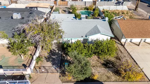 View/Area - 2136 E Lemon St, Tempe, AZ 85281 photo 2 of 14