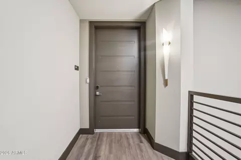 5250 E Deer Valley Dr #209, Phoenix, AZ 85054