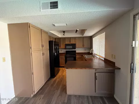 Kitchen - 3426 W Juniper Ave W, Phoenix, AZ 85053 photo 1 of 1