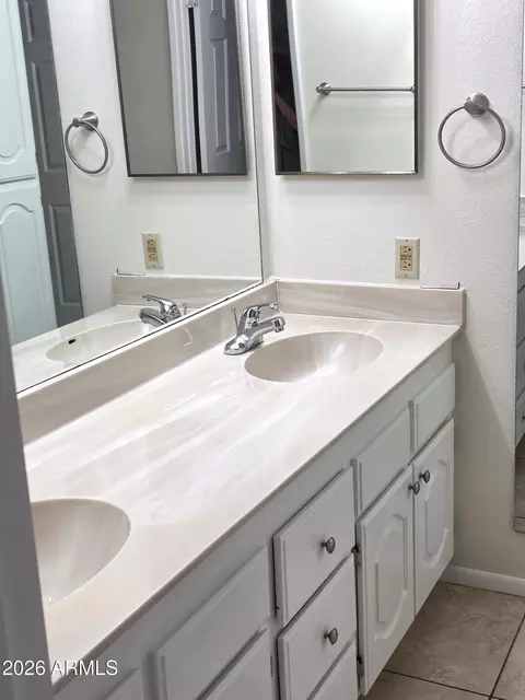 Bath - 4303 E Cactus Rd #419, Phoenix, AZ 85032 photo 3 of 6