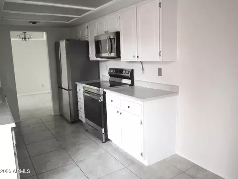 Kitchen - 4303 E Cactus Rd #419, Phoenix, AZ 85032 photo 2 of 3