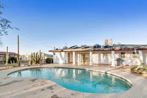 Exterior - 2053 N Meridian Rd, Apache Junction, AZ 85120 photo 12 of 17