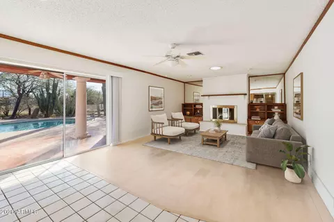 Living - 2053 N Meridian Rd, Apache Junction, AZ 85120 photo 5 of 7