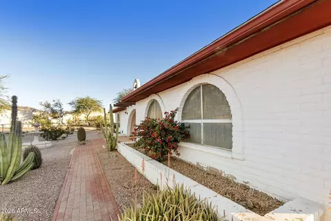 Exterior - 2053 N Meridian Rd, Apache Junction, AZ 85120 photo 5 of 17