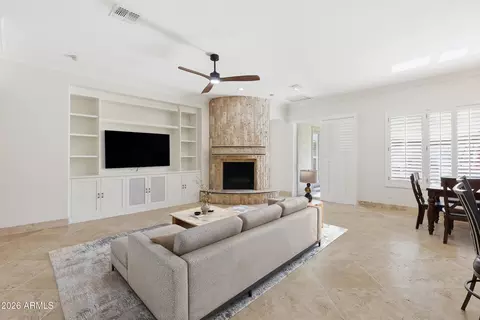 Living - 2007 W Blaylock Dr, Phoenix, AZ 85085 photo 4 of 7