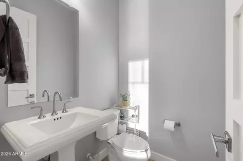 Bath - 2052 E Crescent Way, Gilbert, AZ 85298 photo 10 of 10