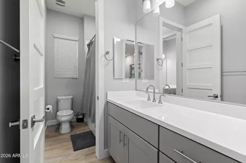 Bath - 2052 E Crescent Way, Gilbert, AZ 85298 photo 8 of 10