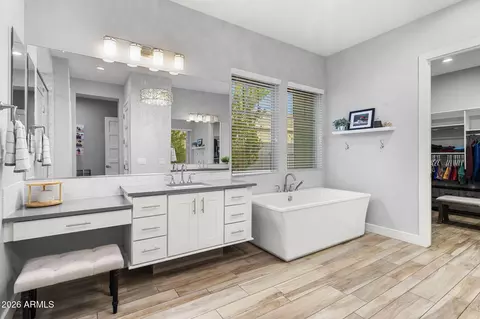 Bath - 2052 E Crescent Way, Gilbert, AZ 85298 photo 2 of 10