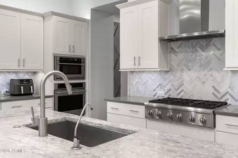 Kitchen - 2052 E Crescent Way, Gilbert, AZ 85298 photo 5 of 5
