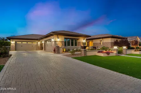 Exterior - 2052 E Crescent Way, Gilbert, AZ 85298 photo 10 of 15