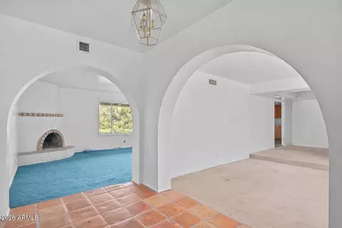 2816 E Vista Dr, Phoenix, AZ 85032 photo 6