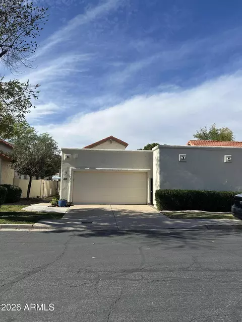 8862 S Taylor Dr, Tempe, AZ 85284