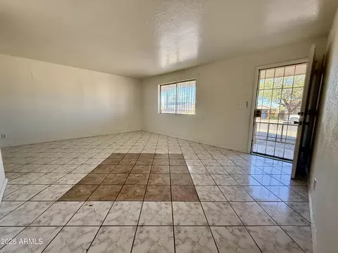 Living - 29 Euclid Ave, Phoenix, AZ 85042 photo 2 of 5