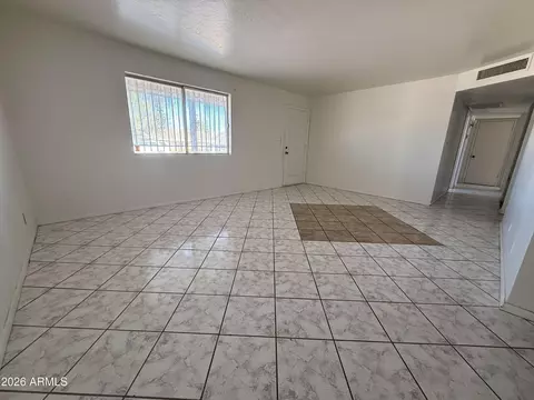 Living - 29 Euclid Ave, Phoenix, AZ 85042 photo 1 of 5