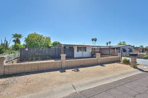 437 E Annette Dr, Phoenix, AZ 85022 photo 2