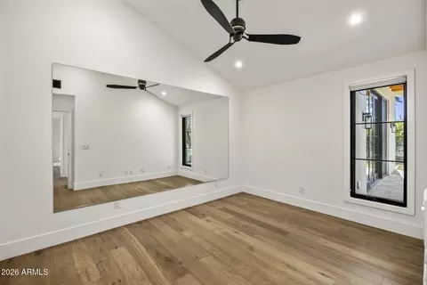 Bedroom - 3727 E Clarendon Ave, Phoenix, AZ 85018 photo 4 of 4