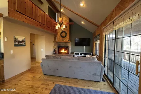 2740 Air Park Dr, Overgaard, AZ 85933