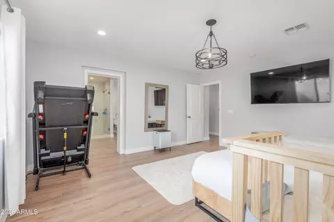 Bedroom - 728 E State Ave, Phoenix, AZ 85020 photo 2 of 4