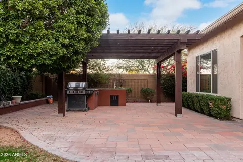 Exterior - 3022 E Wildhorse Dr, Gilbert, AZ 85297 photo 13 of 16
