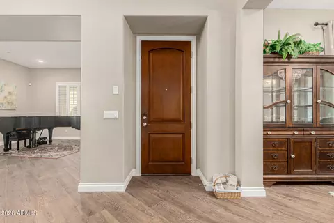 Entry Way - 3022 E Wildhorse Dr, Gilbert, AZ 85297 photo 3 of 7