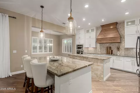 Kitchen - 3022 E Wildhorse Dr, Gilbert, AZ 85297 photo 6 of 8