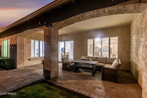 Exterior - 3022 E Wildhorse Dr, Gilbert, AZ 85297 photo 8 of 16
