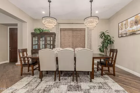 Dining - 3022 E Wildhorse Dr, Gilbert, AZ 85297 photo 2 of 5
