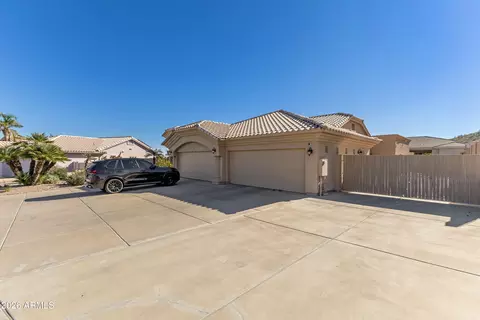 Exterior - 2723 E Acoma Dr, Phoenix, AZ 85032 photo 2 of 5