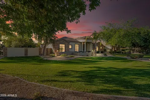 Exterior - 3765 E Palm St, Mesa, AZ 85215 photo 10 of 11