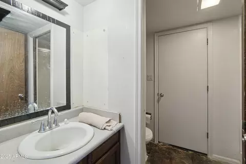 Bath - 2435 Evergreen St, Mesa, AZ 85213 photo 2 of 4